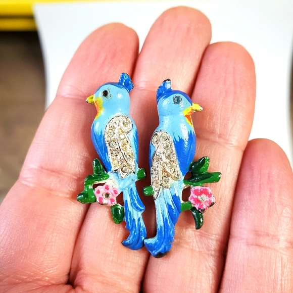 Vintage Jewelry - Vintage blue bird screw back earrings